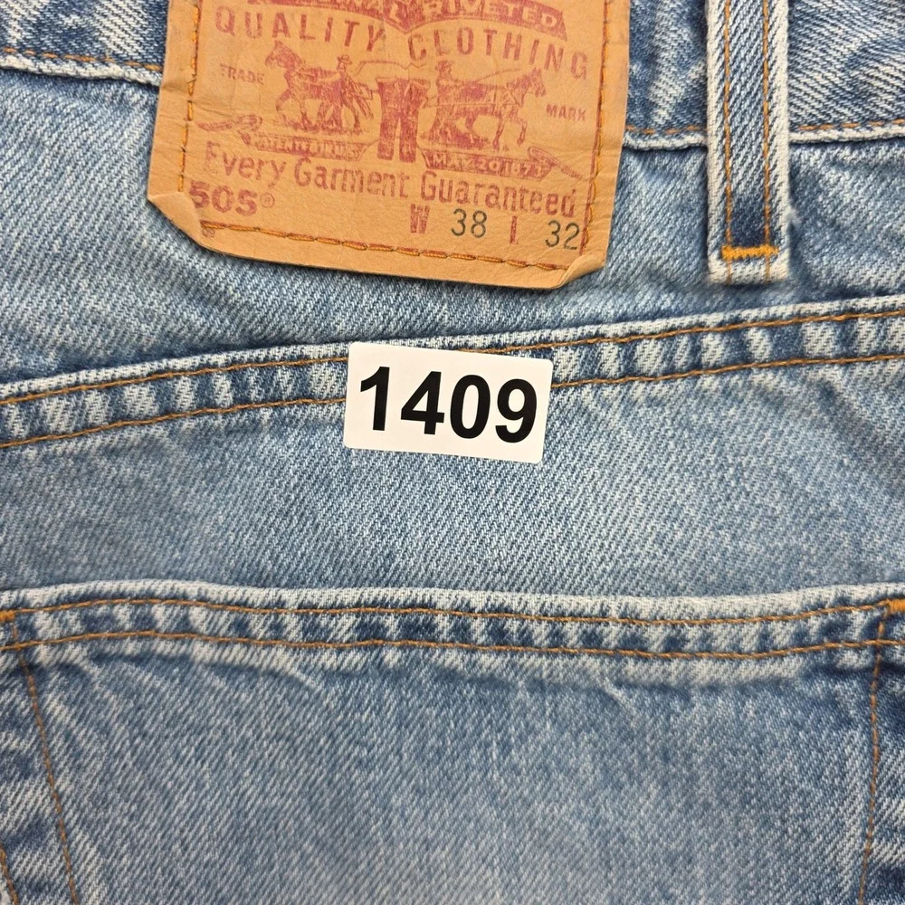 Vintage‎ Levis 505 Mens Jeans 38x32 Made in USA Light Wash Straight Leg 2000s